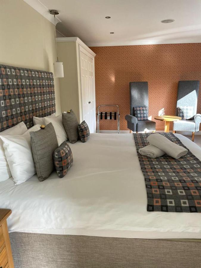 Bed and Breakfast Roseberry House à Newcastle Emlyn Extérieur photo