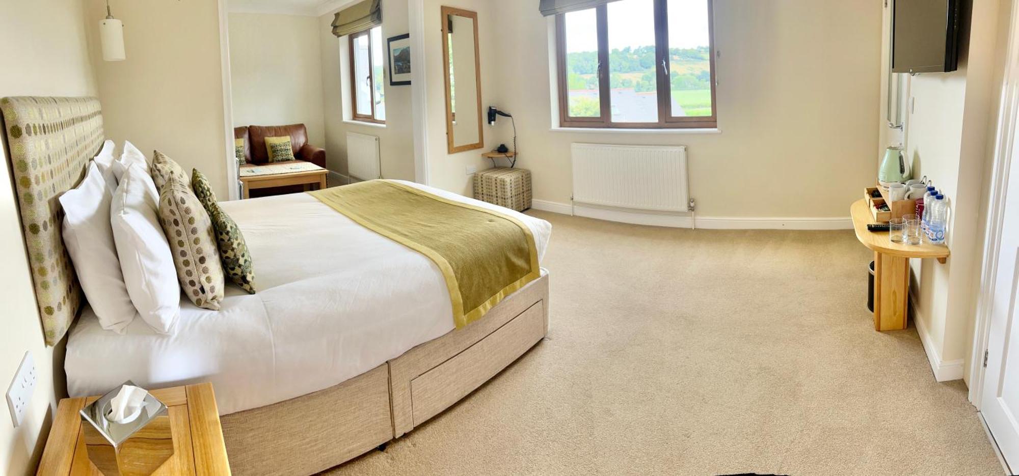 Bed and Breakfast Roseberry House à Newcastle Emlyn Extérieur photo