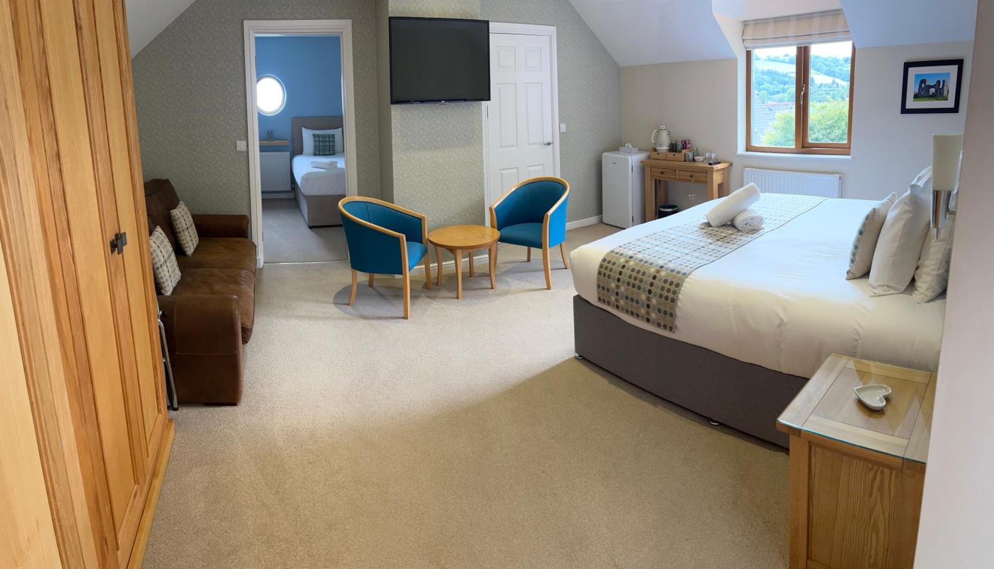 Bed and Breakfast Roseberry House à Newcastle Emlyn Extérieur photo