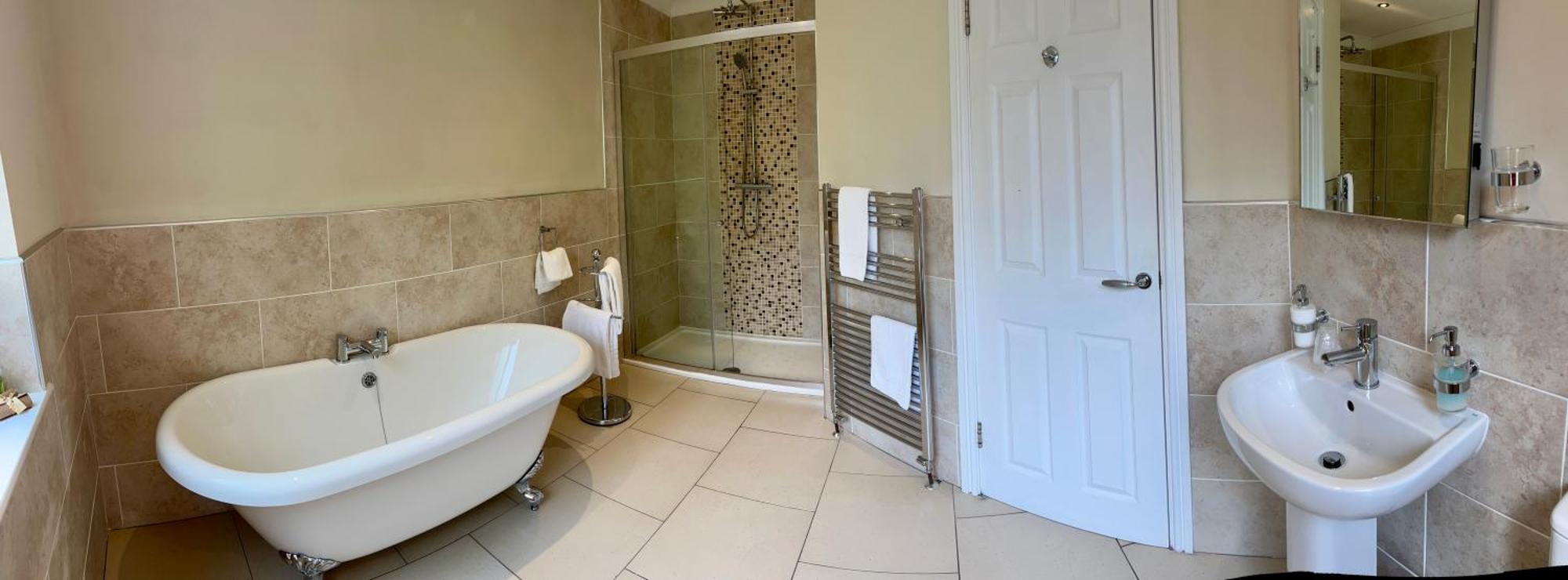 Bed and Breakfast Roseberry House à Newcastle Emlyn Extérieur photo